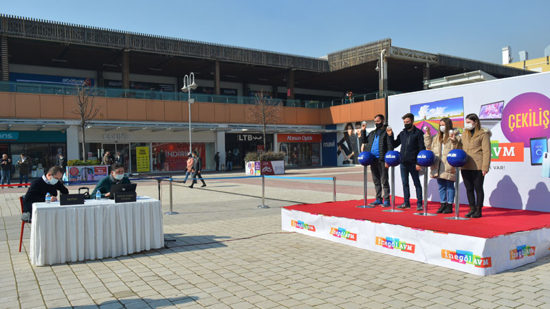 İnegöl AVM teknoloji kampanyası çekilişinde kazananlar belli oldu