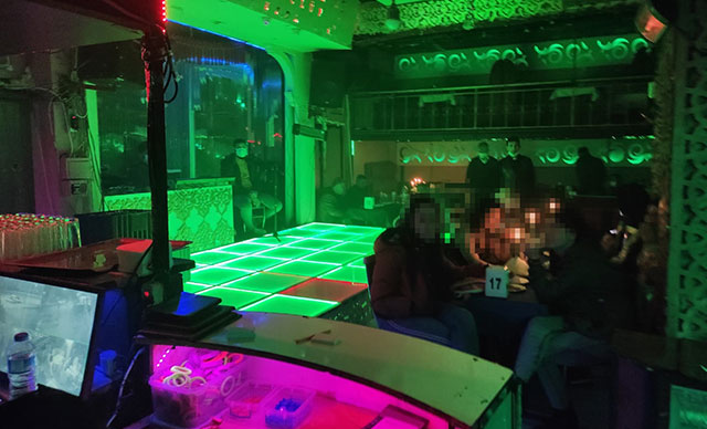 Mühürlenen eğlence mekanlarına yine operasyon; 71 kişiye…