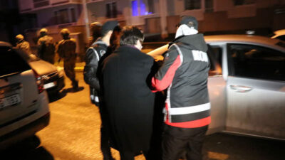 Balıkesir ve Bursa’da FETÖ operasyonu: 5 gözaltı
