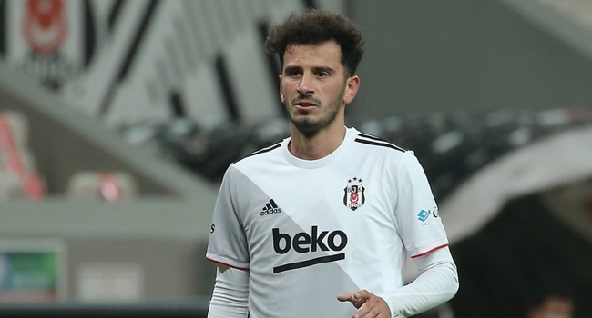 Beşiktaşlı futbolcu Oğuzhan Özyakup’un alt baldır arka adalesinde zorlanma olduğu