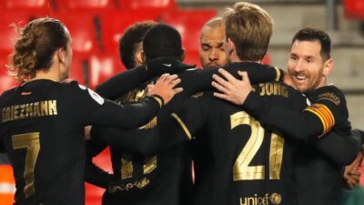 İspanya Kral Kupası çeyrek finalinde Barcelona, Granada'ya konuk oldu. Normal