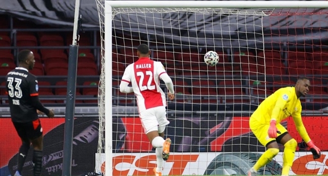 Hollanda ekibi Ajax, 22,5 milyon avroya transfer ettiği Sebastien Haller'i