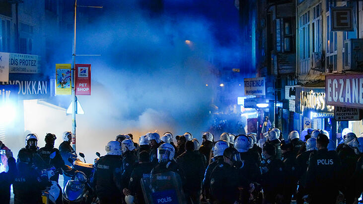 İstanbul Emniyet Müdürlüğü: 104 kişi gözaltına alındı İstanbul Emniyet Müdürlüğü: 104 kişi gözaltına alındı