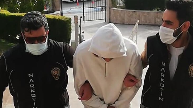 Yakalanmamak için yaptığı şoke etti! Midesinden çıktı Yakalanmamak için yaptığı şoke etti! Midesinden çıktı