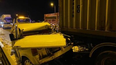 Zincirleme kaza! 15 araç birbirine girdi