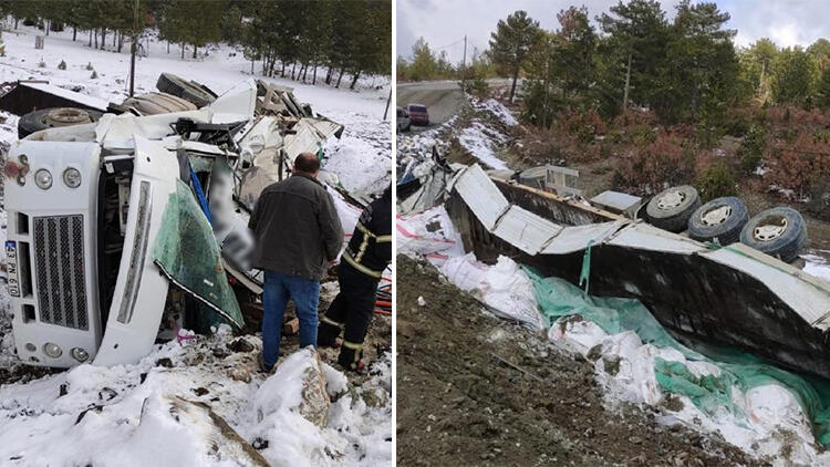 Şarampole devrilen kamyonun sürücüsü yaralandı