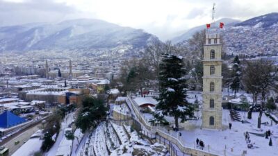 Beyaz gelinlik Bursa’ya çok yakıştı! Muhteşem görüntüler…