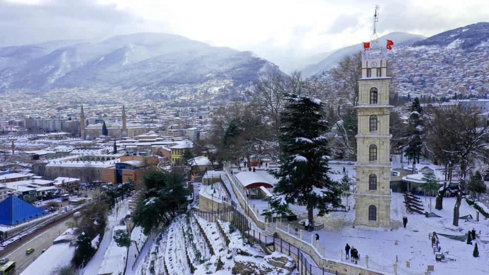 Beyaz gelinlik Bursa’ya çok yakıştı! Muhteşem görüntüler…
