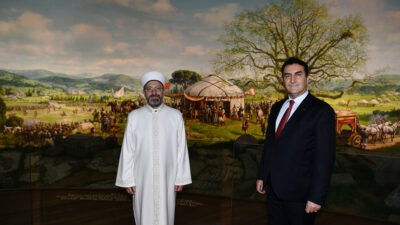 Diyanet İşleri Başkanı Erbaş Fetih Müzesi’ni gezdi