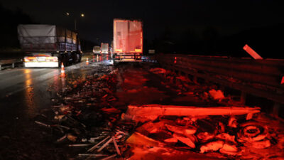 Bursa’da kimyasal madde yüklü TIR yandı