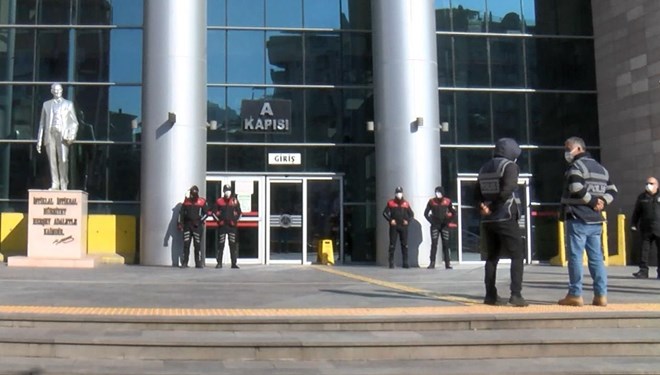 Zimmetçi icra müdür yardımcısı adliyeden firar etti