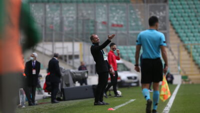 Bursaspor’da flaş gelişme! Kırmızı kart…