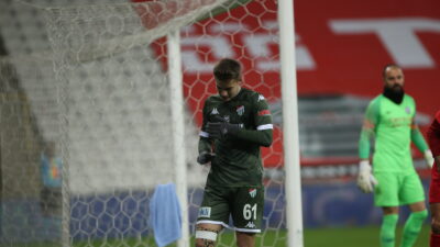 İşte son saniye golü böyle kaçtı!