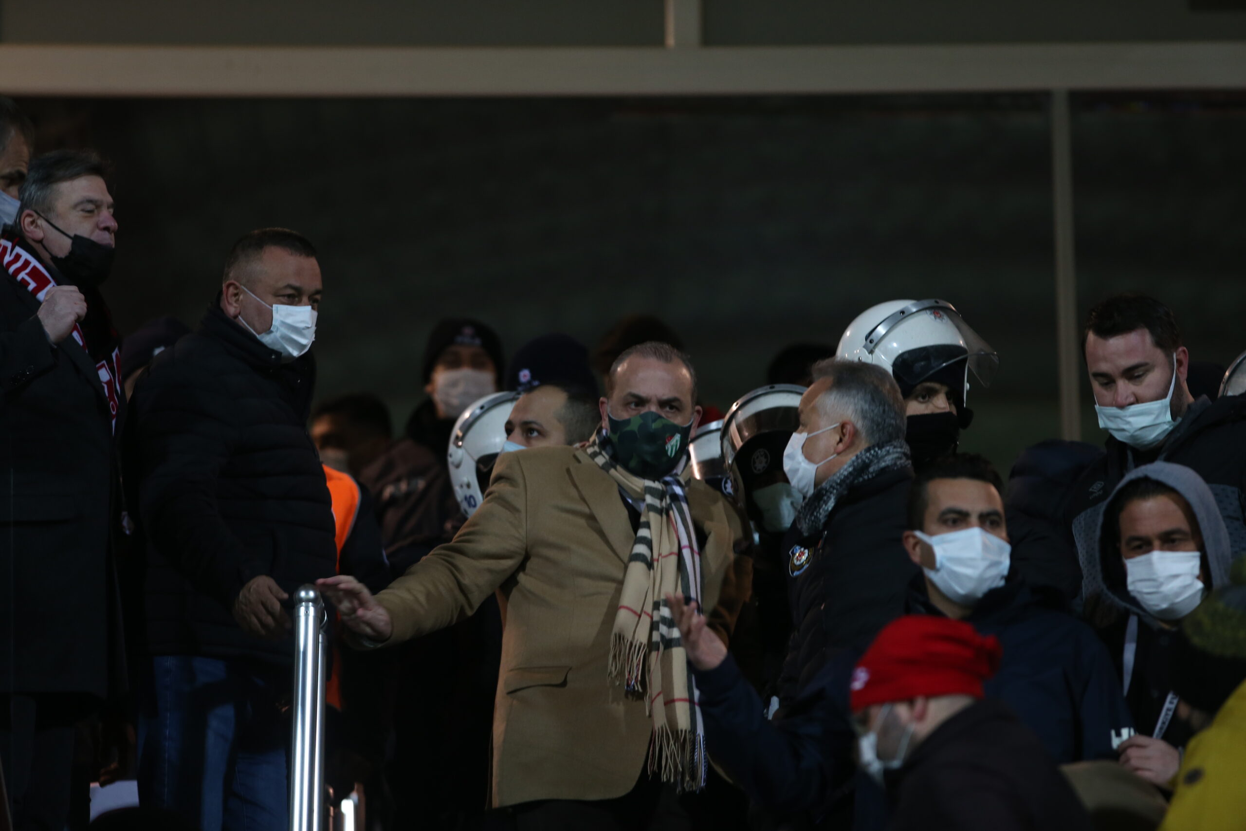 Bursasporlular’ı Balıkesir’de çileden çıkaran tezahürat!