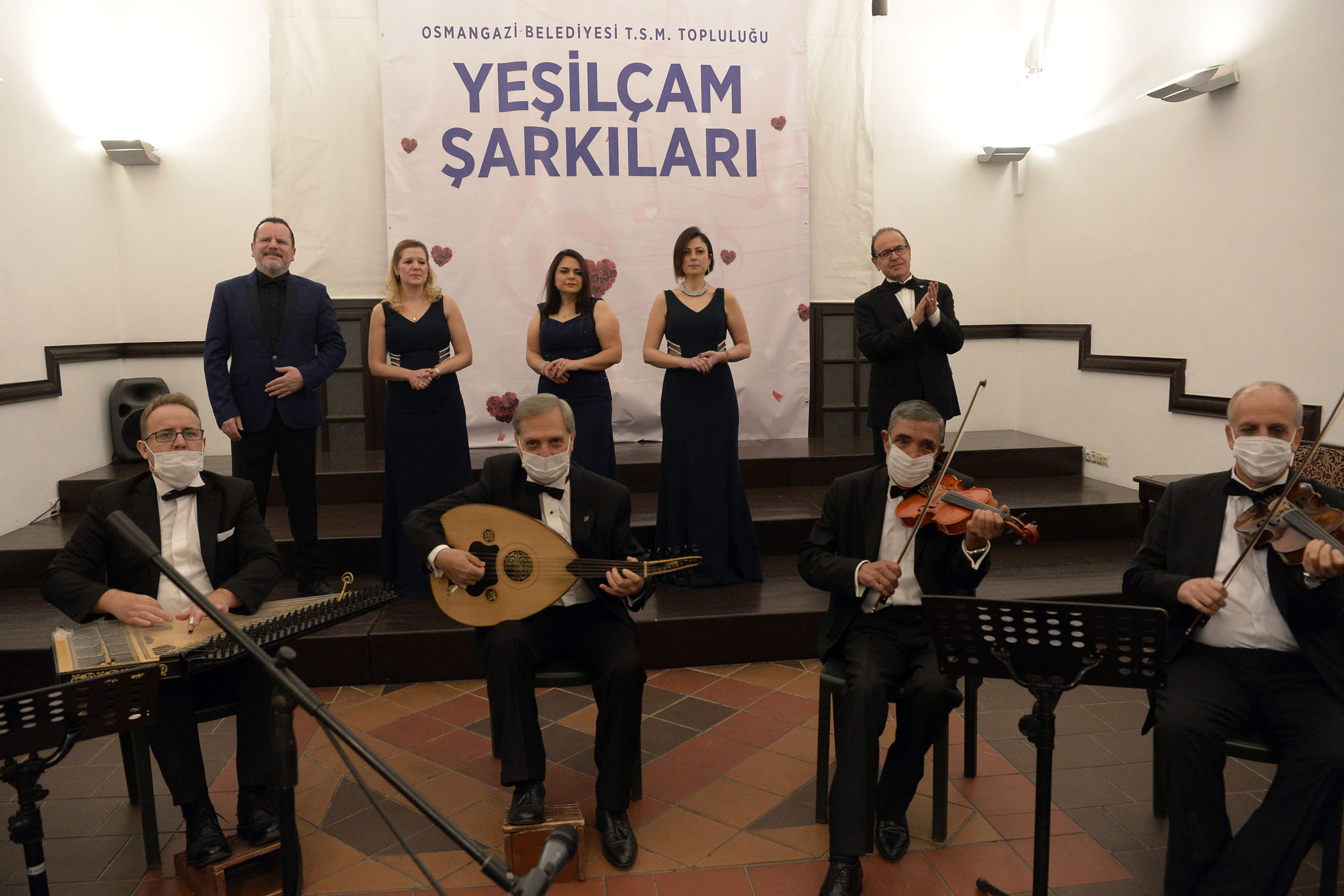 ‘Yeşilçam Şarkıları’ nostaljik yolculuğa çıkardı