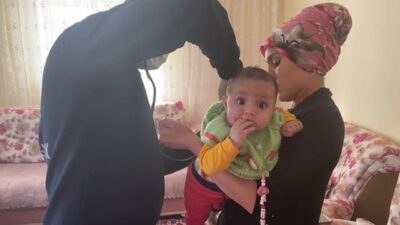 7 aylık bebek, telefonla yapılan tarifle kurtarıldı