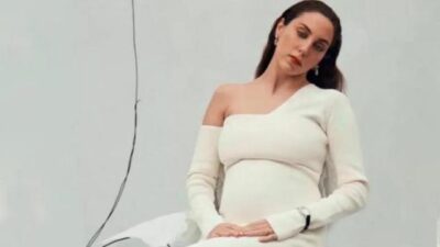 Karnı burnunda pozları sosyal medyayı salladı