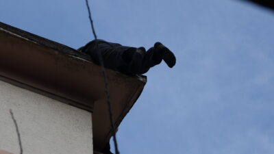 Yollar kapandı! 80’inci intihar girişimi