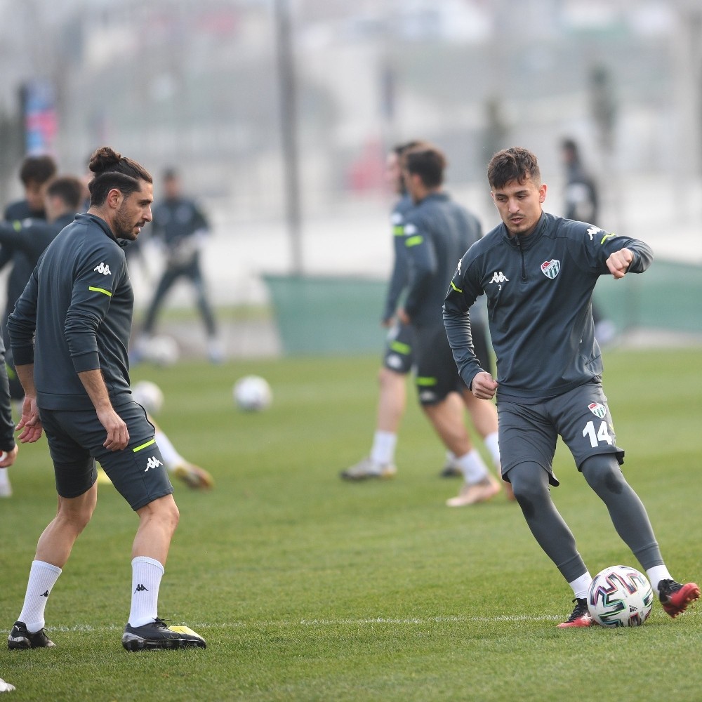 Bursaspor, Giresunspor maçı hazırlıklarını tamamladı Bursaspor, Giresunspor maçı hazırlıklarını tamamladı