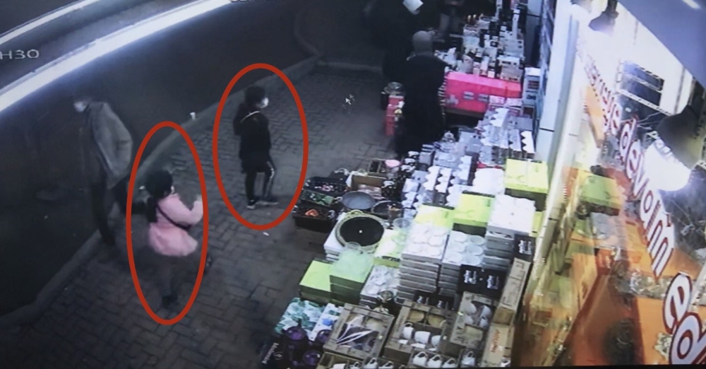 Çocukların 15 bin liralık soygunu kameralarda