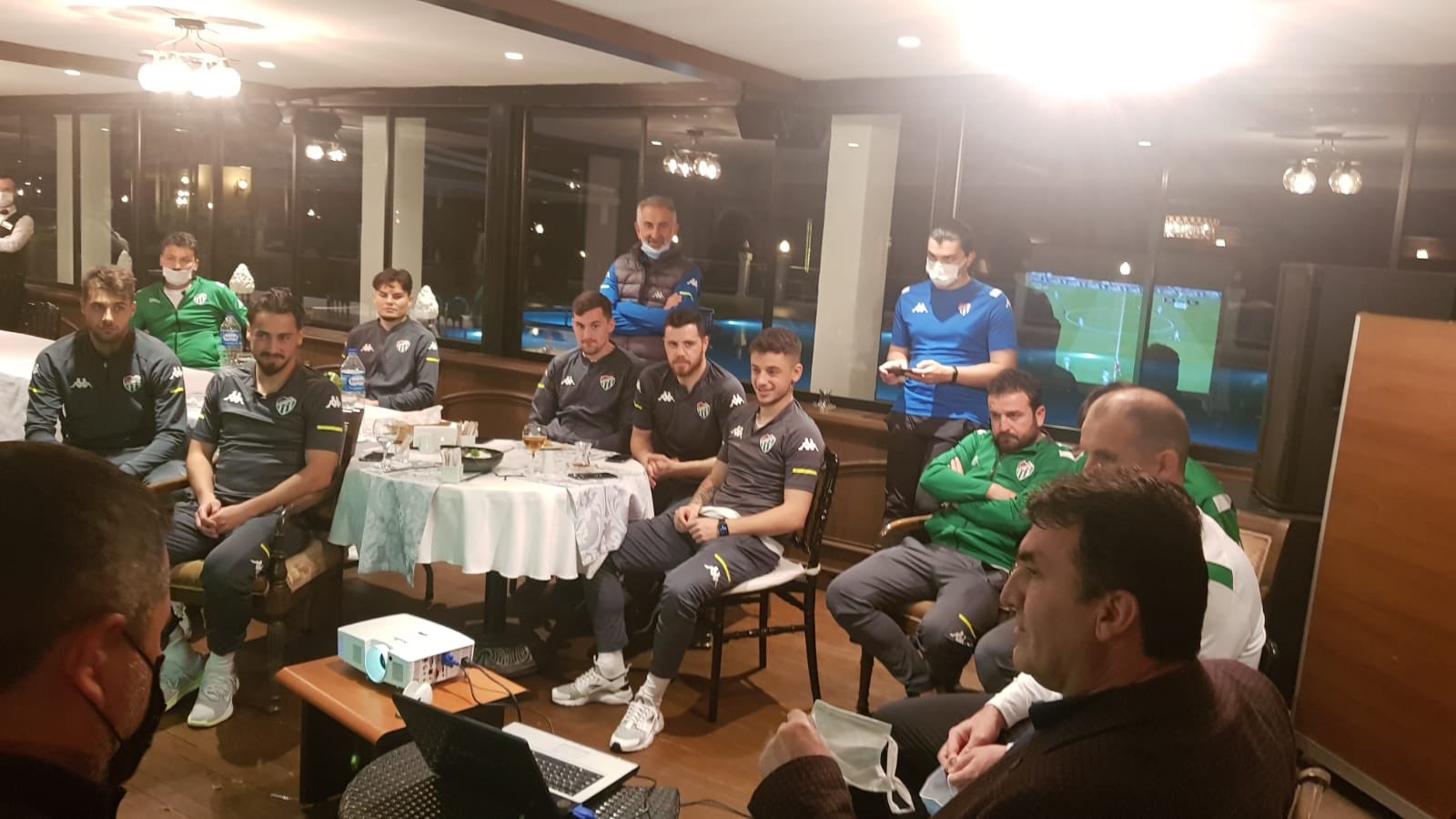 Mustafa Dündar Bursaspor’un yanında…