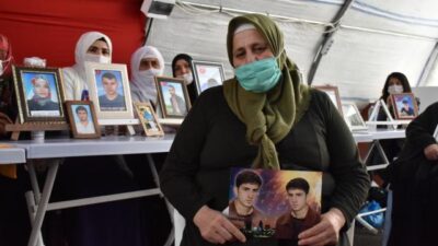 Bir aile daha evlat nöbetine katıldı