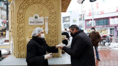 İkram çeşmesi gönülleri ısıttı