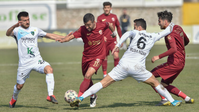 Bordo beyazlılar, Kocaelispor karşısında 2-1 önde götürdüğü maçı 90+7'de yediği
