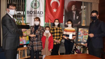 Kadın erkek eşitliğini resimle anlattılar