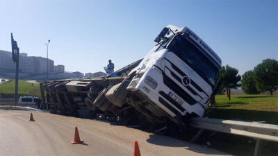 Bursa’da trafiği aksatan kaza