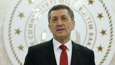 Bakan Selçuk: Çocukların canlı derse katılımı teşvik edilmeli