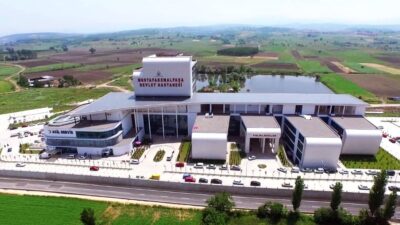 Mustafakemalpaşa’ya 15 yeni doktor