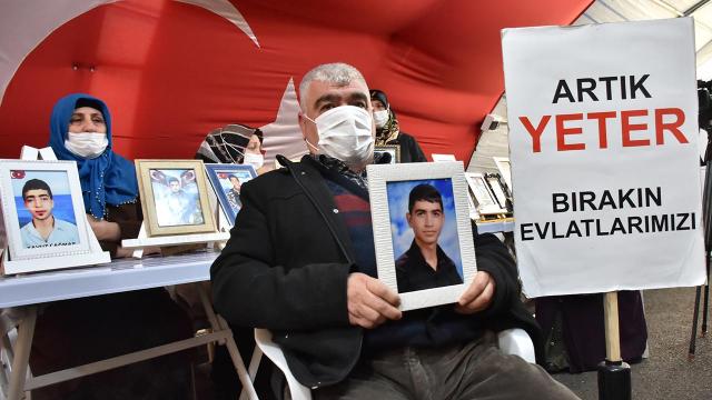 Evlat nöbetine bir aile daha katıldı