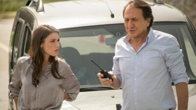 İç çamaşırsız poz verdi! Sosyal medya yıkıldı ‘Hüsnü Çoban görmesin’