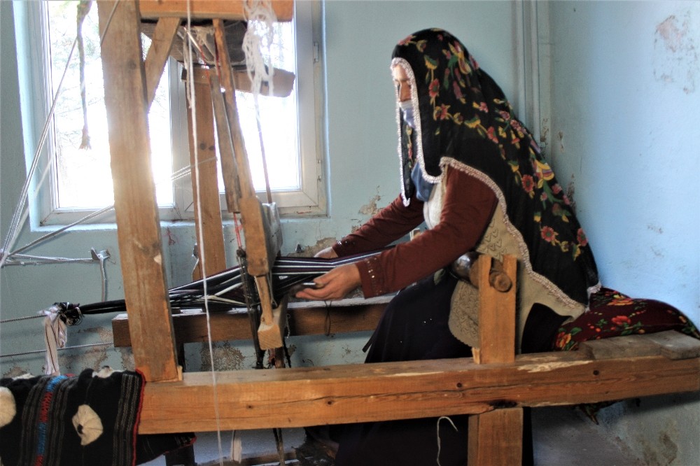 Bu köyde her evin altında var! Bursalı kadınlar Türkiye’nin her yerine gönderiyor