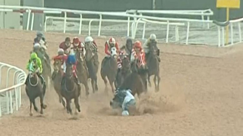 Son düzlükte can pazarı! Arkadaşının canını kurtardı