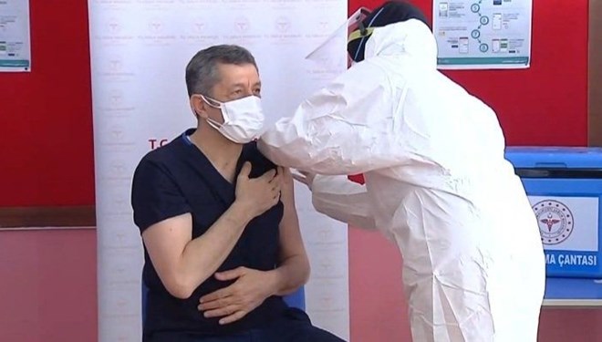 Korona aşısında sıcak gelişme! Bakan Selçuk açıkladı…