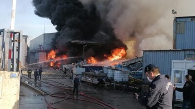 Gebze’de fabrika yangını
