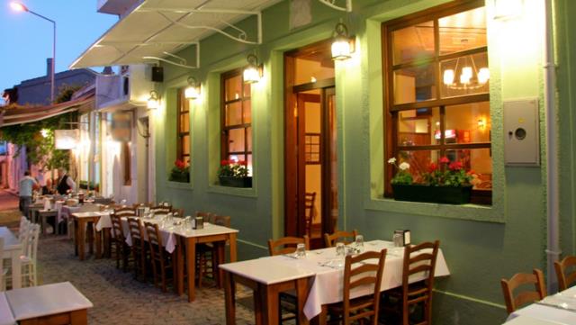 Dükkan isimleri eskisi gibi olmayacak! Alkol ve sigara kullanımıyla ilgili yeni yasaklar