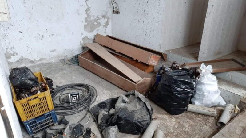 Bursa’da skandal! Gözlerinize inanamayacaksınız… Skandal fotoğraf Bursa'nın İznik ilçesinde çekildi.