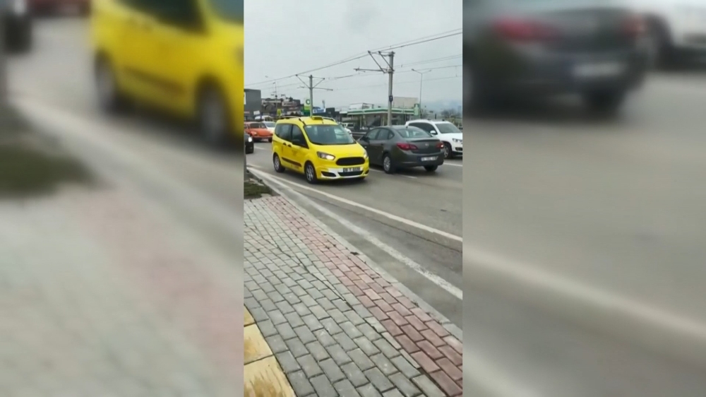 Bursa’da akıl almaz anlar! Trafiği birbirine kattı