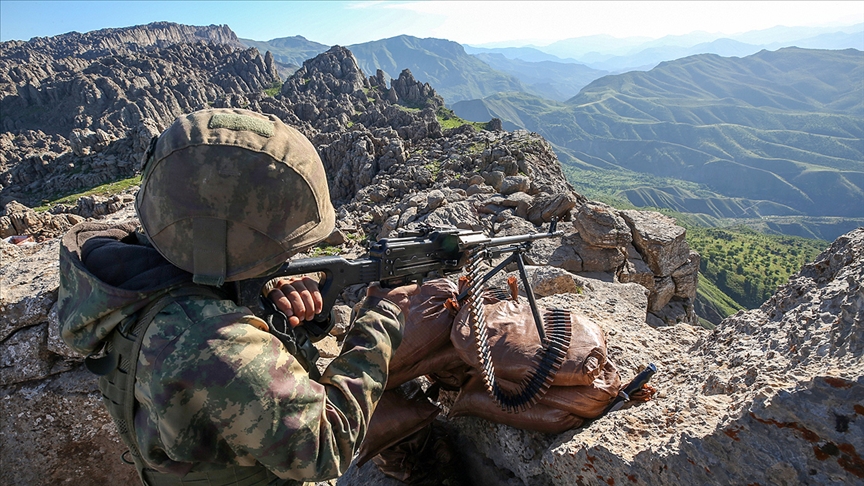 Barış Pınarı bölgesinde 4 terörist etkisiz hale getirildi