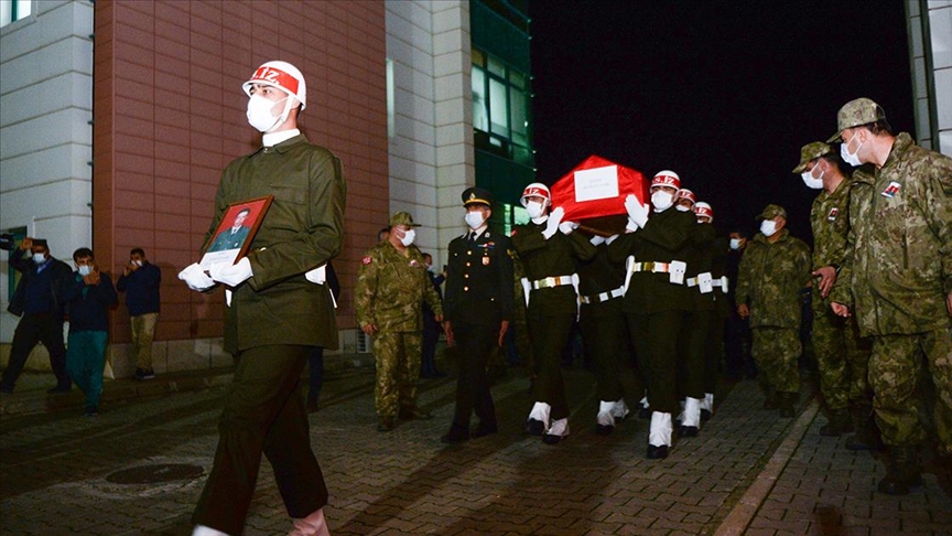 Gara şehitlerin naaşları memleketlerine getiriliyor