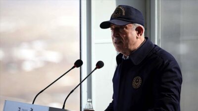 Bakan Akar’dan flaş açıklama: Başlarına yıktık