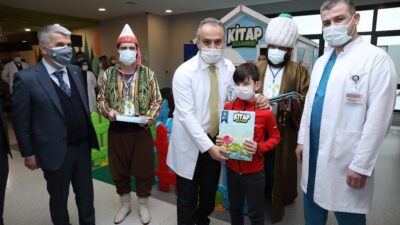 ‘Tok karnına bir doz masal’