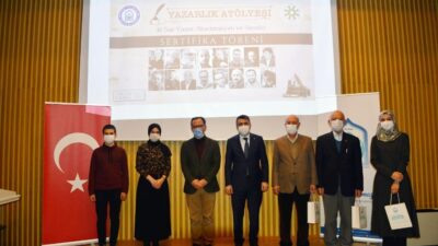Yazarlık Atölyesi mezunlarına sertifika