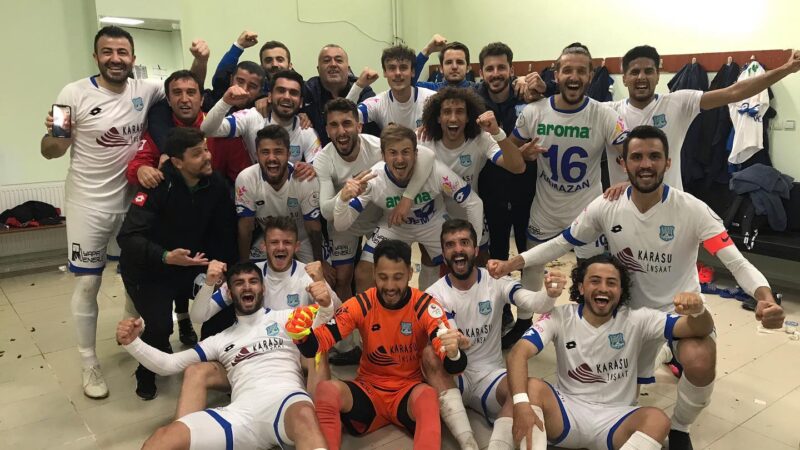 3.Lig 4. Grup'ta ilkyarıyı lider kapatan ancak ikinci devrede oynadığı