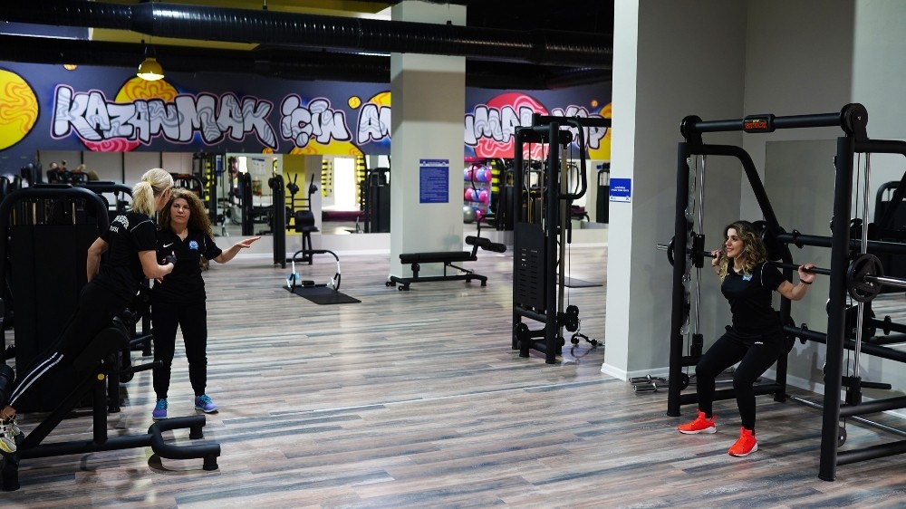 Yıldırımlı kadınlara bir spor merkezi daha