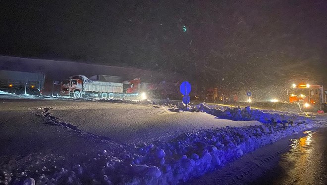 İzmir’e gidecekler için sıcak gelişme! Geçişler durduruldu…