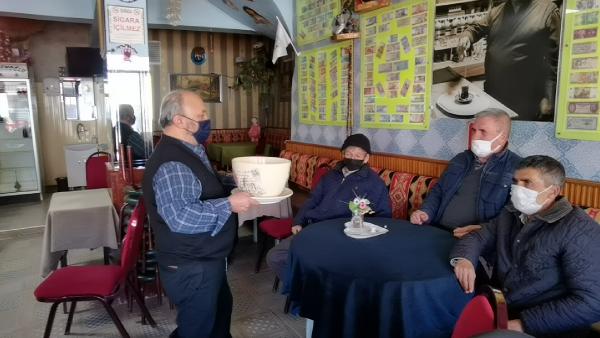 Bursa’daki bu kıraathane çok farklı! 101 gün sonra kapılarını açtı Bursa’daki bu kıraathane çok farklı! 101 gün sonra kapılarını açtı